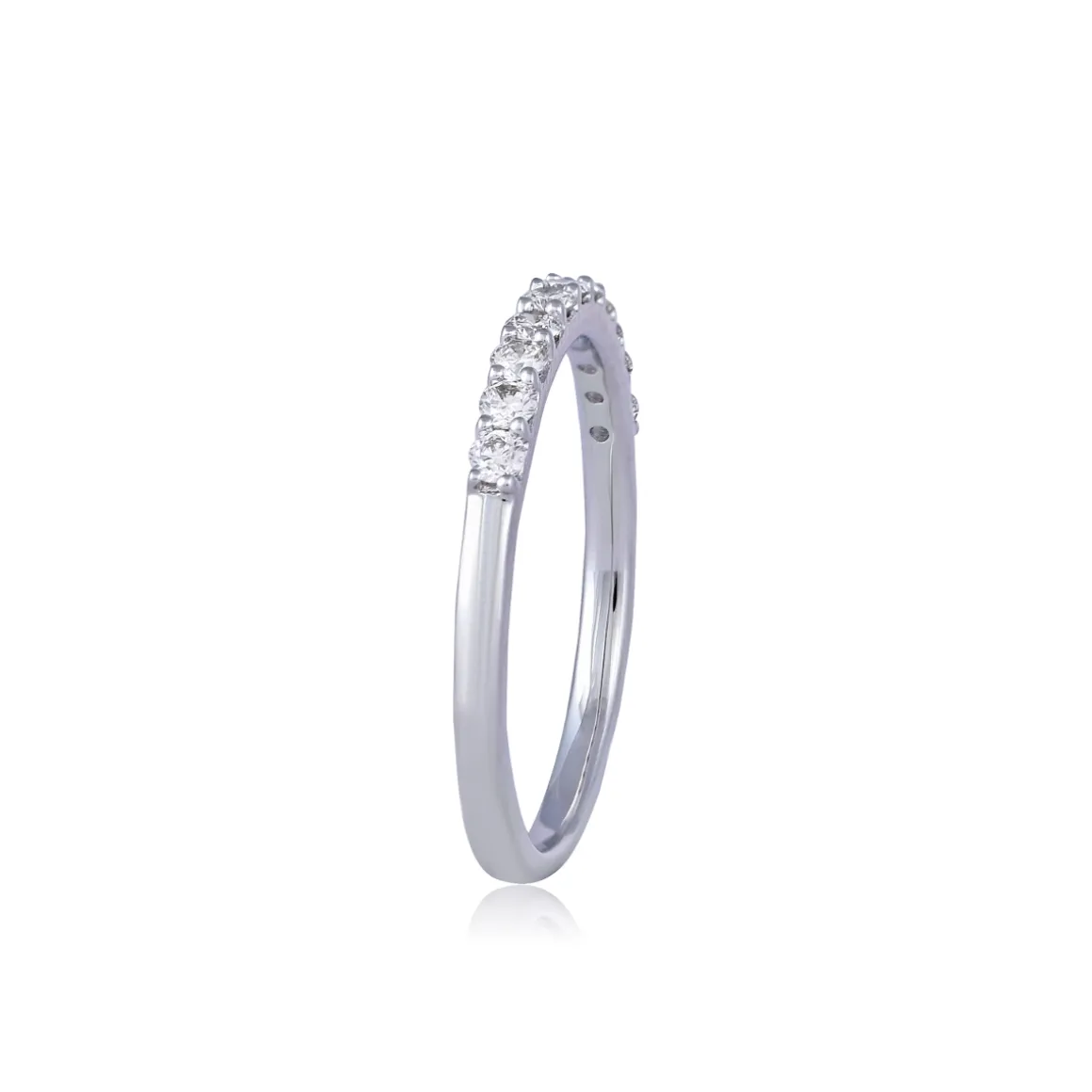 diamantring_hvittgull_hel_1.webp DIAMANTRING HVITTGULL HELLMAN