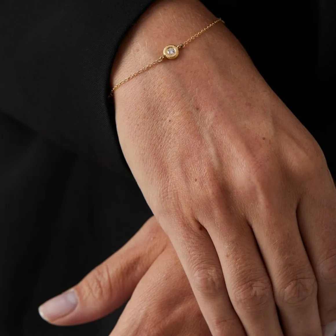 dulong_armbnd_glory_med_d_1.webp DULONG ARMBÅND GLORY MED DIAMANT