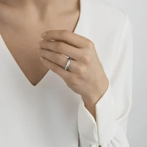 GEORG JENSEN RING OFFSPRING SØLV MED DIAMANTER
