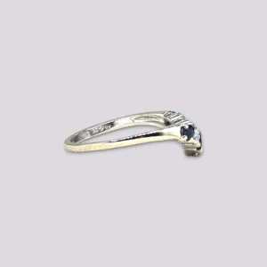 HELLMAN VINTAGE RING MED SAFIRER OG DIAMANTER