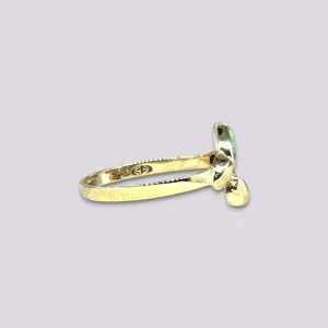 HELLMAN VINTAGE RING MED OPAL