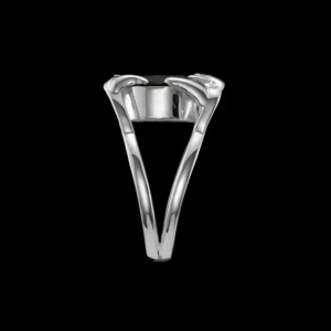 MARIA NILSDOTTER RING JAW STONE SORT SPINELL