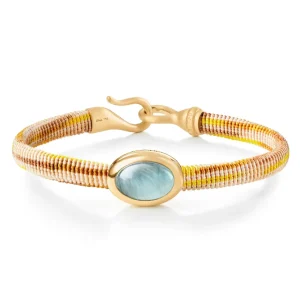 OLE LYNGGAARD ARMBÅND LIFE MED AQUAMARINE 6MM GULTGULL