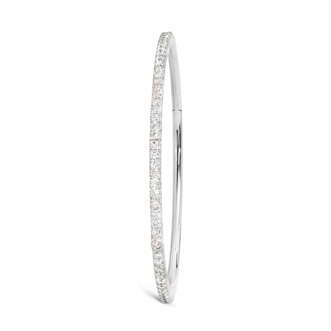 ole_lynggaard_armring_lov_0-1.webp OLE LYNGGAARD ARMRING LOVE BANDS HVITTGULL