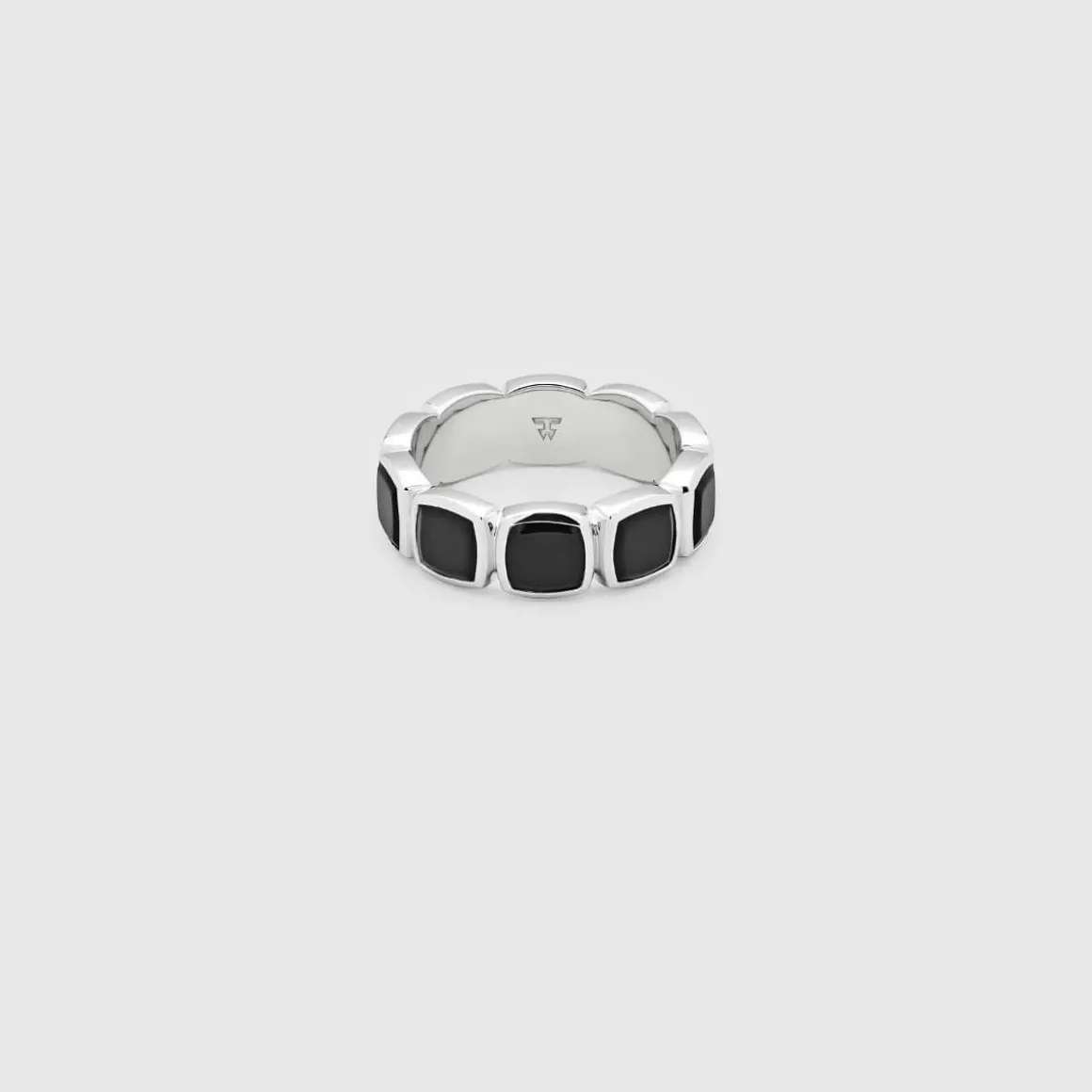tom_wood_ring_cushion_ban_0-5.webp TOM WOOD RING CUSHION BAND POLISHED ONYX