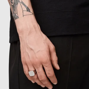 TOM WOOD RING CUSHION POLISH