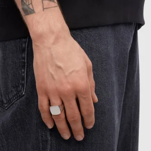 TOM WOOD RING CUSHION SATIN