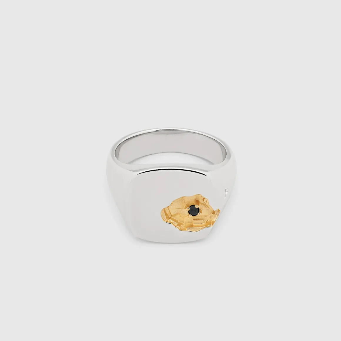 tom_wood_ring_mined_large_0-2.webp TOM WOOD RING MINED LARGE BLACK DIAMOND