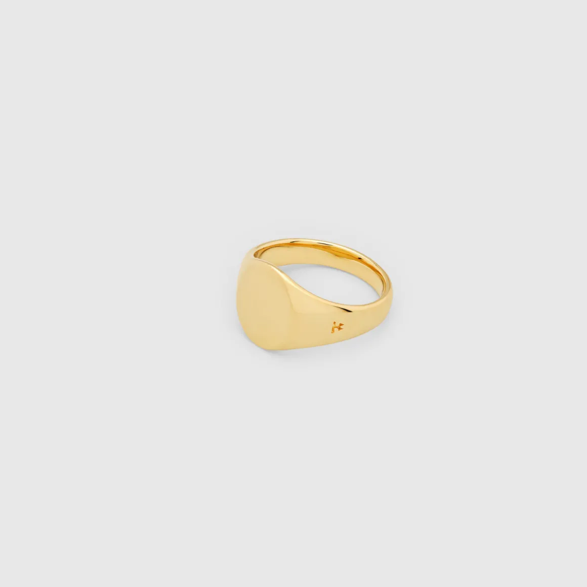 tom_wood_ring_mini_signet_1.webp TOM WOOD RING MINI SIGNET GOLD