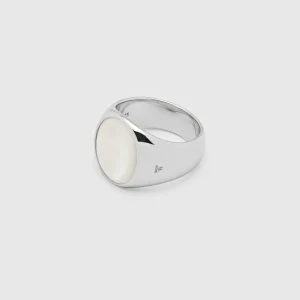 TOM WOOD RING OVAL WHITE MOTHER OF PEARL